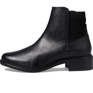 Clark’s Maye Palm Fashion Boot